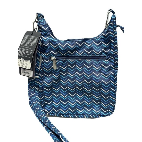 NEW Travelon Anti-Theft Classic Essential Messenger Travel Bag Blue Chevron - Picture 3 of 8